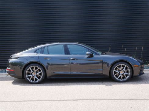 New 2025 Porsche Panamera 4 image 23