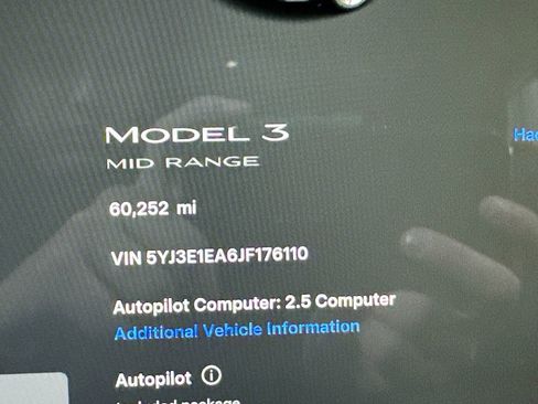 Used 2018 Tesla Model 3 Mid Range image 18