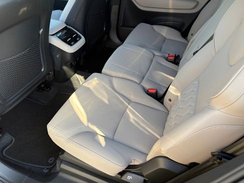 New 2026 Volvo XC90 B6 Plus w/ Protection Package Premier image 18