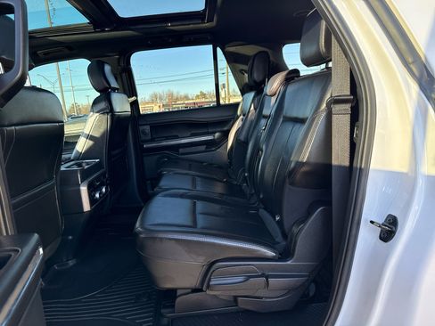 Used 2019 Ford Expedition Max XLT w/ Equipment Group 202A image 17