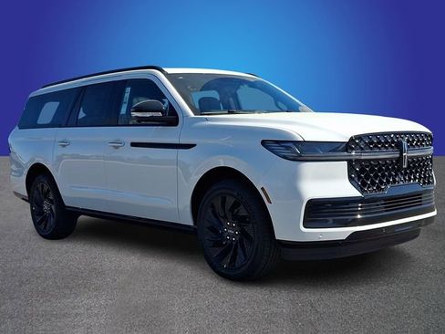 New 2026 Lincoln Navigator L Reserve w/ Jet Appearance Package image 2