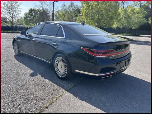 Used 2022 Genesis G90 3.3T Premium image 5
