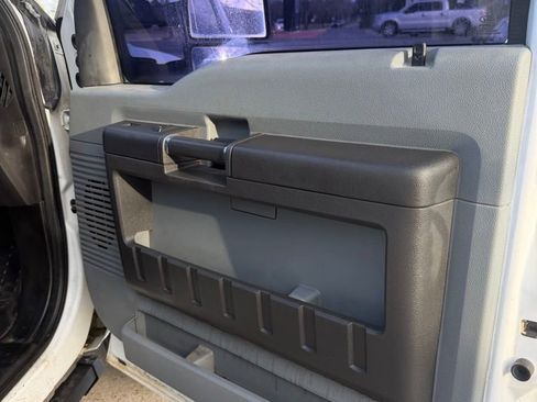 Used 2012 Ford F250 XL w/ PWR Equipment Group image 17