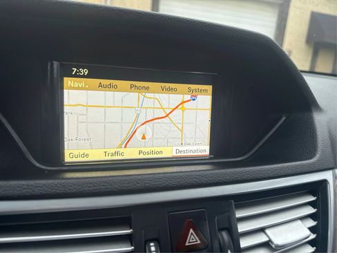 Used 2011 Mercedes-Benz E 350 4MATIC Sedan image 24