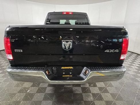 Used 2022 RAM 1500 Classic SLT AWD/4WD image 3