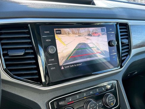 Used 2018 Volkswagen Atlas SEL Premium image 13