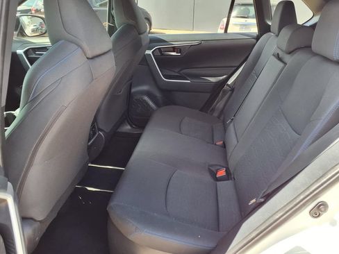 Used 2022 Toyota RAV4 SE AWD/4WD image 11