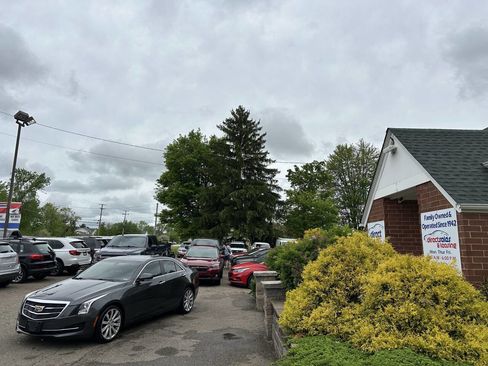 Used 2015 Cadillac ATS Luxury w/ Sun And Sound Package image 1