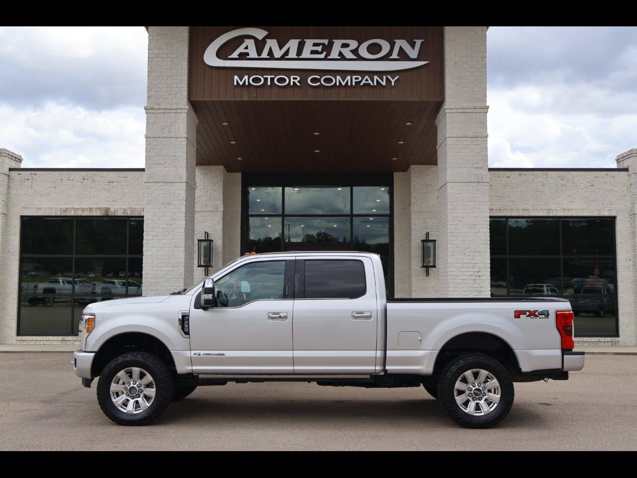 Used 2018 Ford F250 Platinum w/ Platinum Ultimate Package AWD/4WD image 1