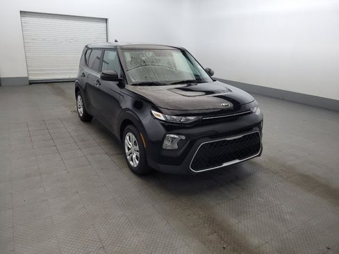 Used 2021 Kia Soul LX FWD image 13