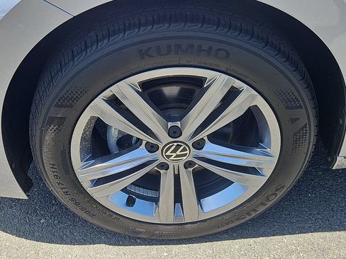 Used 2022 Volkswagen Jetta SE FWD image 6