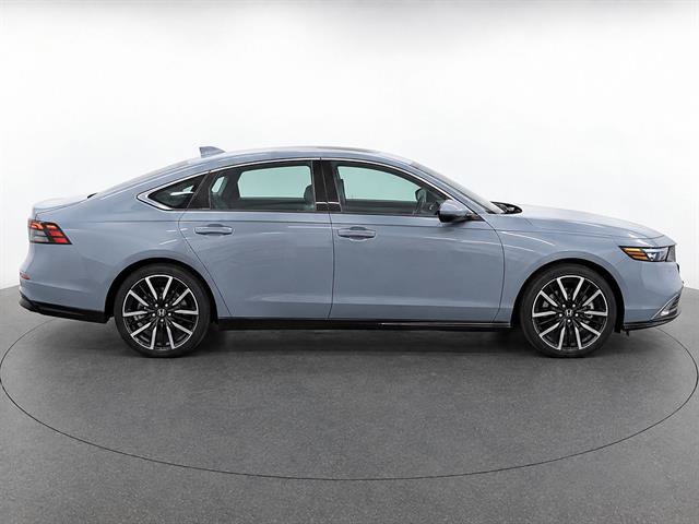 Used 2024 Honda Accord Touring image 5