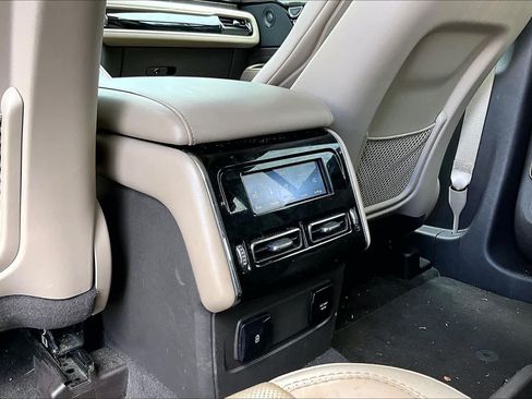 Used 2023 Lincoln Aviator Reserve w/ Equipment Group 201A AWD/4WD image 36