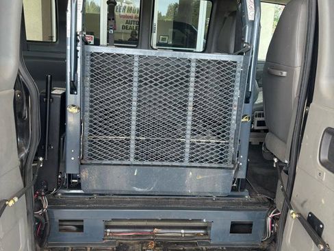 Used 2008 Chevrolet Express 1500 AWD Passenger w/ LT Preferred Equipment Group image 24