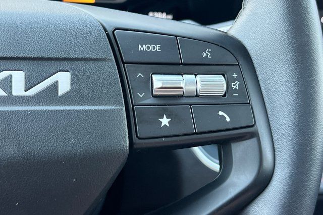 Used 2025 Kia K4 EX FWD image 30
