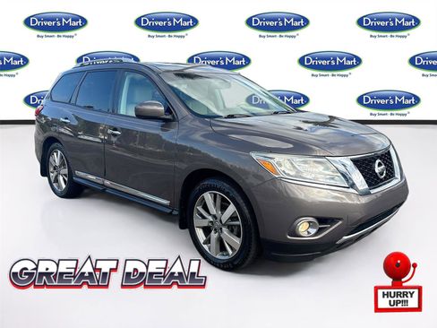 Used 2015 Nissan Pathfinder Platinum w/ Family Entertainment Package image 1