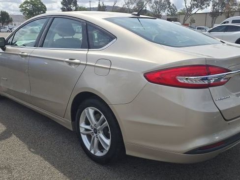 Used 2018 Ford Fusion S FWD image 3