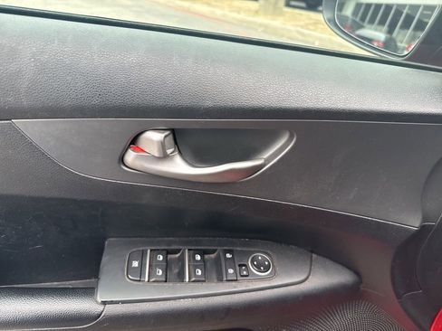 Used 2019 Kia Forte LXS image 45