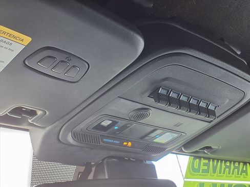 Used 2022 Ford Bronco Wildtrak image 19