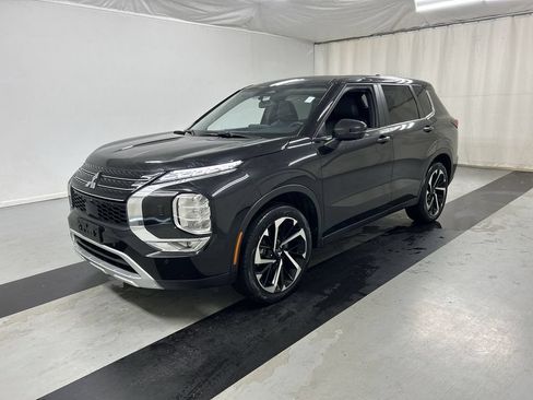 Used 2024 Mitsubishi Outlander SE AWD/4WD image 5