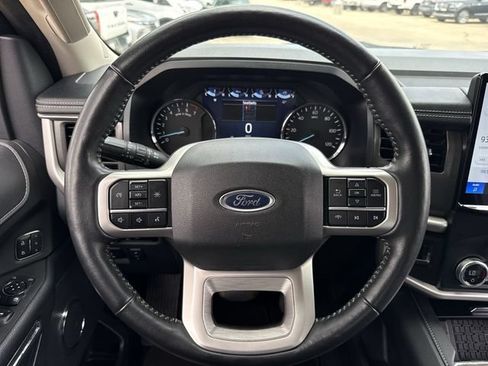 Used 2024 Ford Expedition XLT AWD/4WD image 13