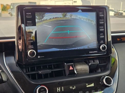 Used 2022 Toyota Corolla LE image 21