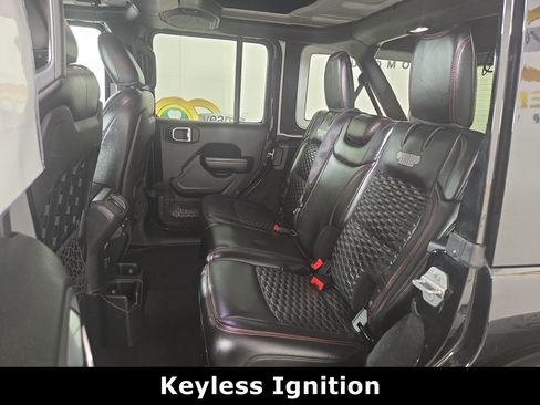 Used 2021 Jeep Wrangler Unlimited Rubicon AWD/4WD image 13