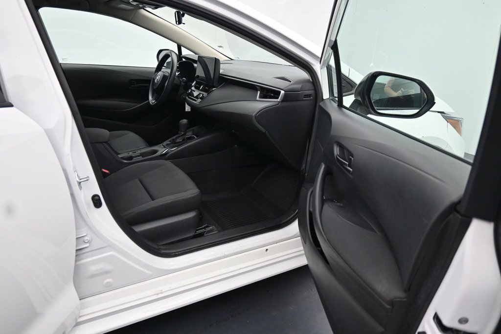 Used 2024 Toyota Corolla LE FWD image 12