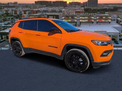 New 2026 Jeep Compass Latitude AWD/4WD image 1