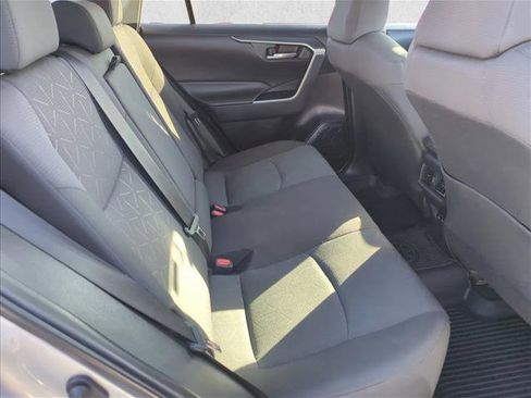 Used 2024 Toyota RAV4 XLE FWD image 25