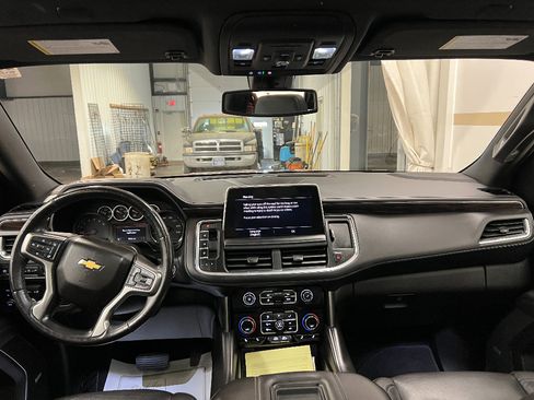 Used 2021 Chevrolet Tahoe LT w/ Luxury Package AWD/4WD image 9