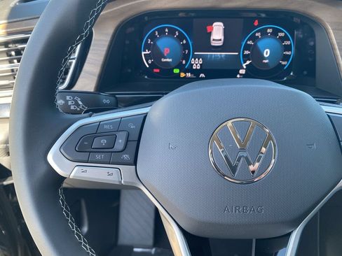 New 2026 Volkswagen Atlas SE FWD image 19