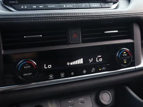 Certified 2025 Nissan Rogue SV FWD image 13
