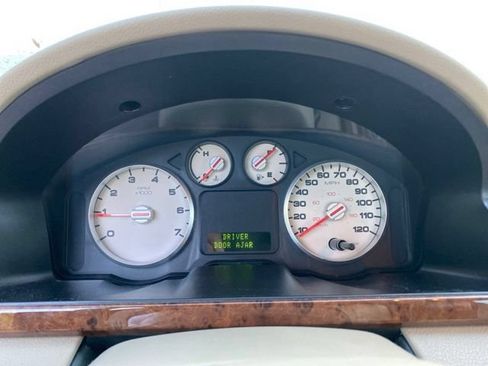 Used 2007 Ford Five Hundred Limited FWD image 19