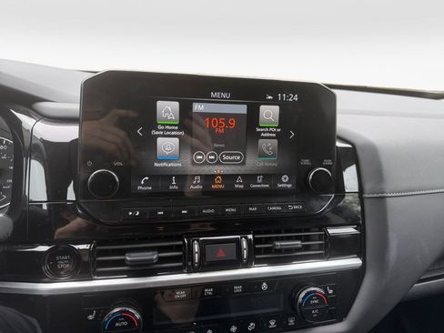 Certified 2025 Nissan Pathfinder SL FWD image 17