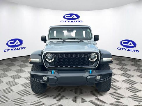 Used 2024 Jeep Wrangler Unlimited AWD/4WD image 10