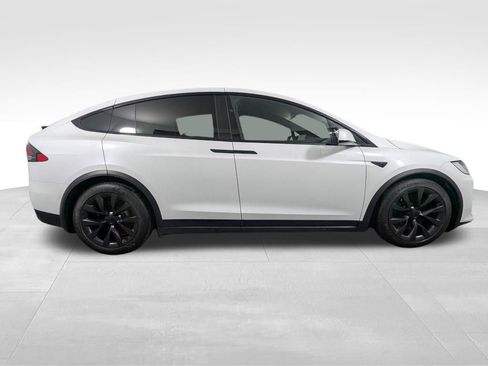Used 2022 Tesla Model X Plaid image 22