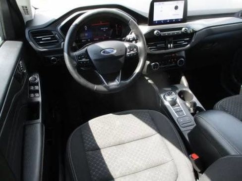 Used 2024 Ford Escape Active image 5