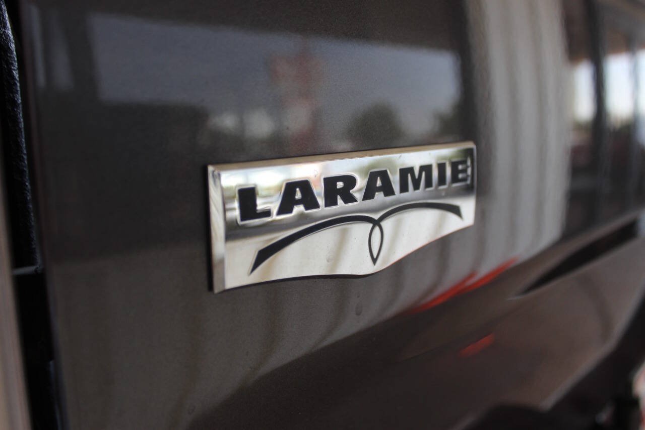 Used 2017 RAM 1500 Laramie w/ Convenience Group AWD/4WD image 35