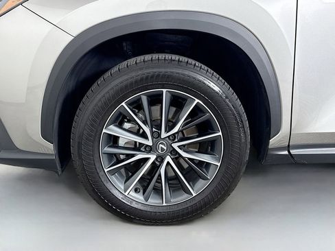 Certified 2025 Lexus NX 250 FWD w/ Premium Package image 31