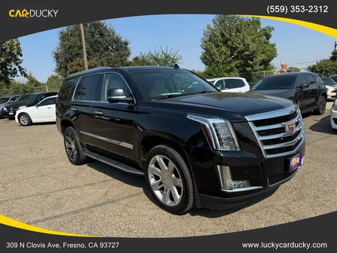 Used 2015 Cadillac Escalade Luxury image 3