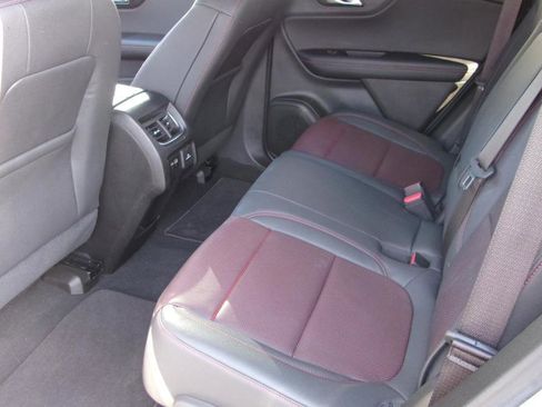 Used 2025 Chevrolet Blazer RS image 9