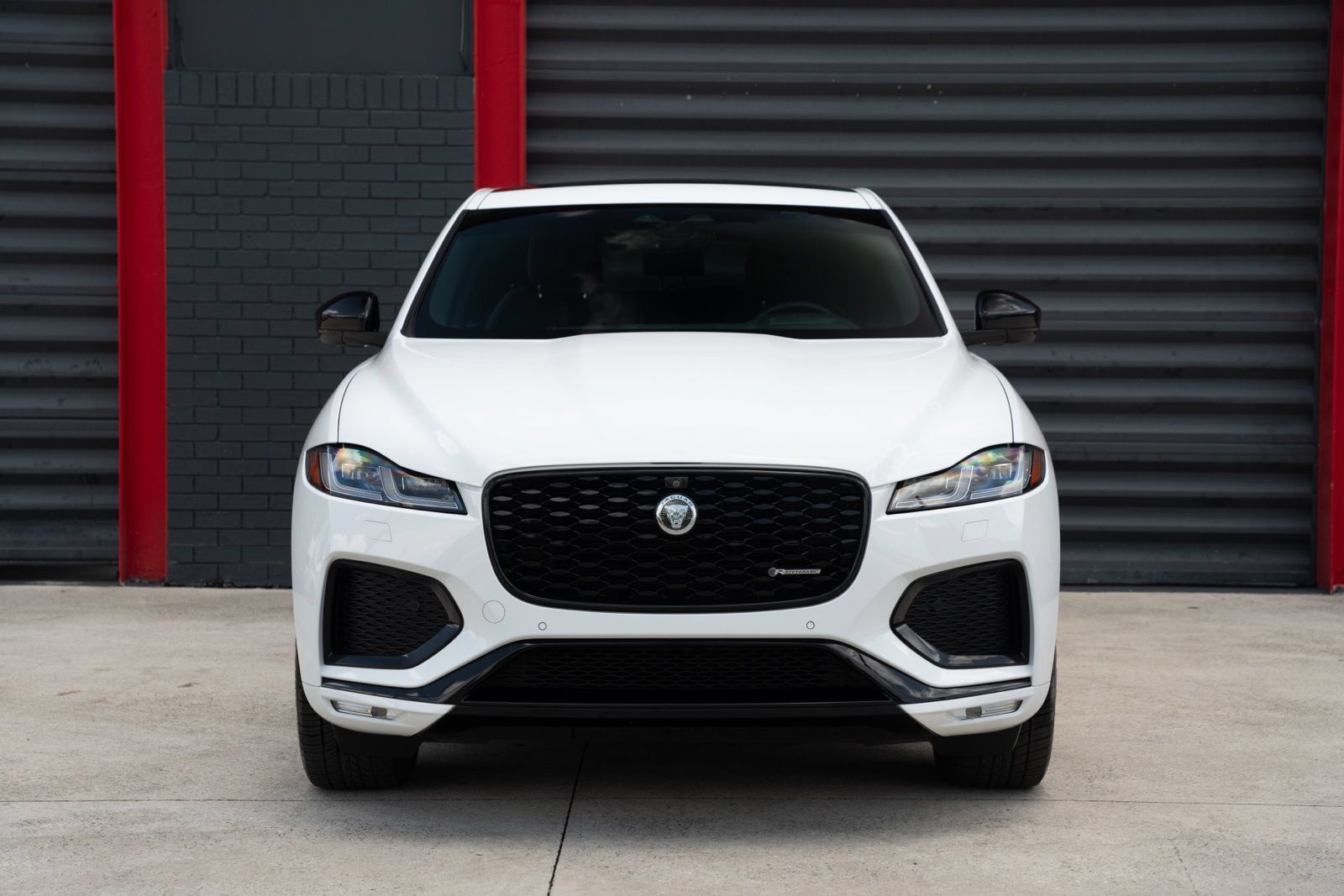 Used 2025 Jaguar F-PACE R-Dynamic S AWD/4WD image 6