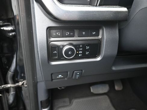 Used 2024 Ford F350 Lariat w/ Lariat Ultimate Package image 13