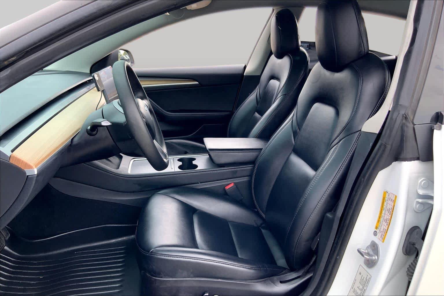 Used 2023 Tesla Model 3 Standard Range RWD image 7