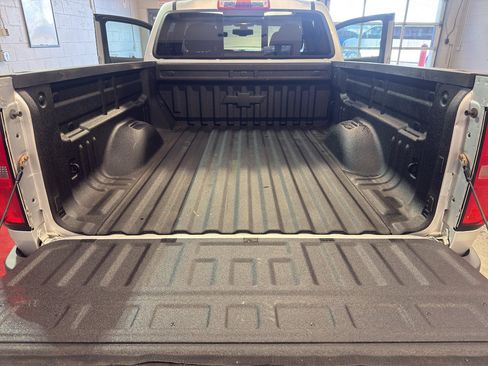 Used 2015 Chevrolet Colorado Z71 image 27