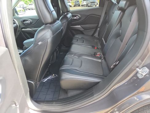 Used 2022 Jeep Cherokee Latitude Lux AWD/4WD image 21