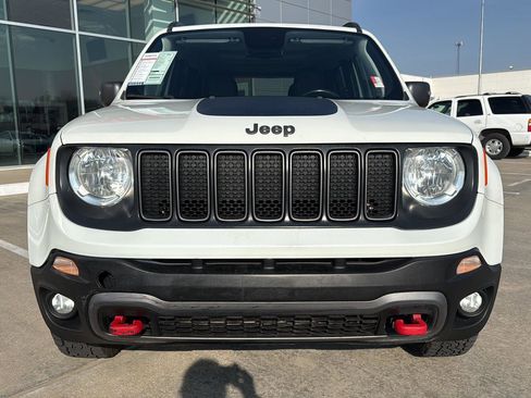 Used 2019 Jeep Renegade Trailhawk image 3
