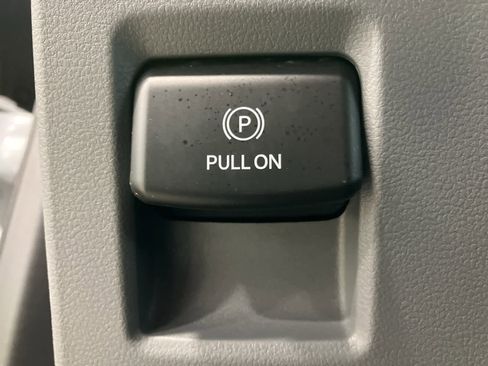 Used 2022 Ford F150 XLT w/ Trailer Tow Package image 15