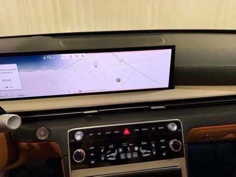 Used 2025 Genesis GV80 3.5T Prestige image 15